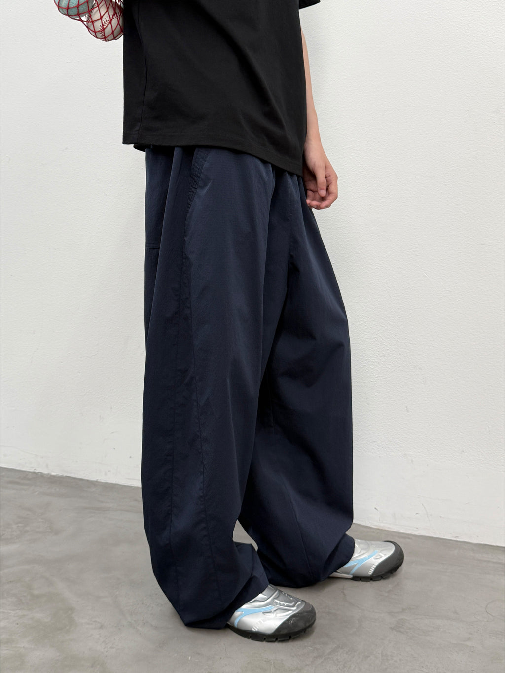 Lightweight Wide-Leg Workwear Trousers